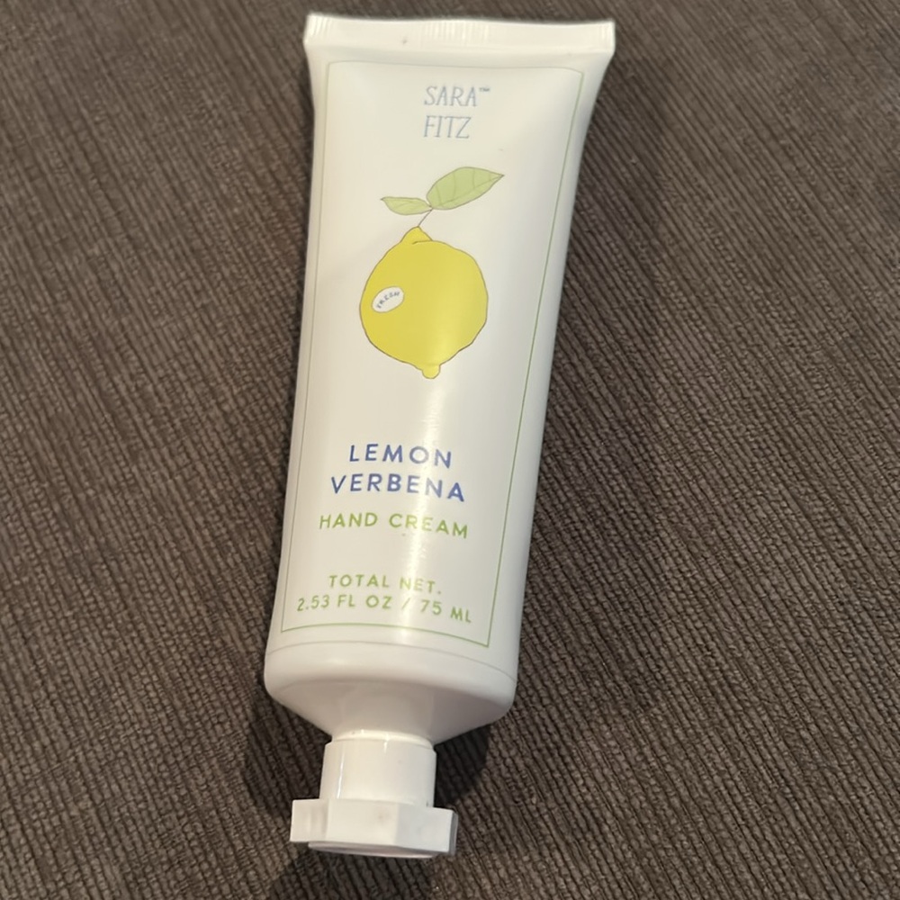 SARA FITZ (1) Hand Cream - Lemon